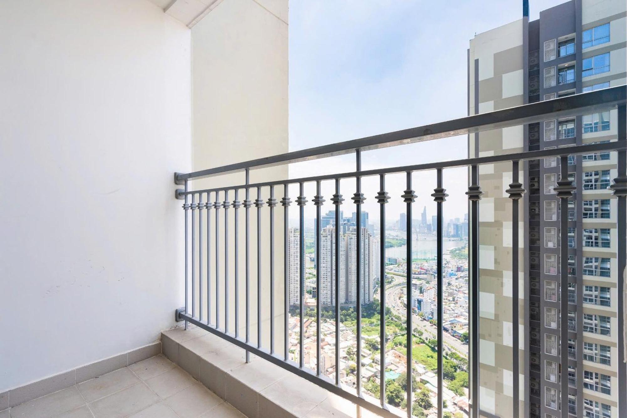 Landmark Saigon Building Apartment