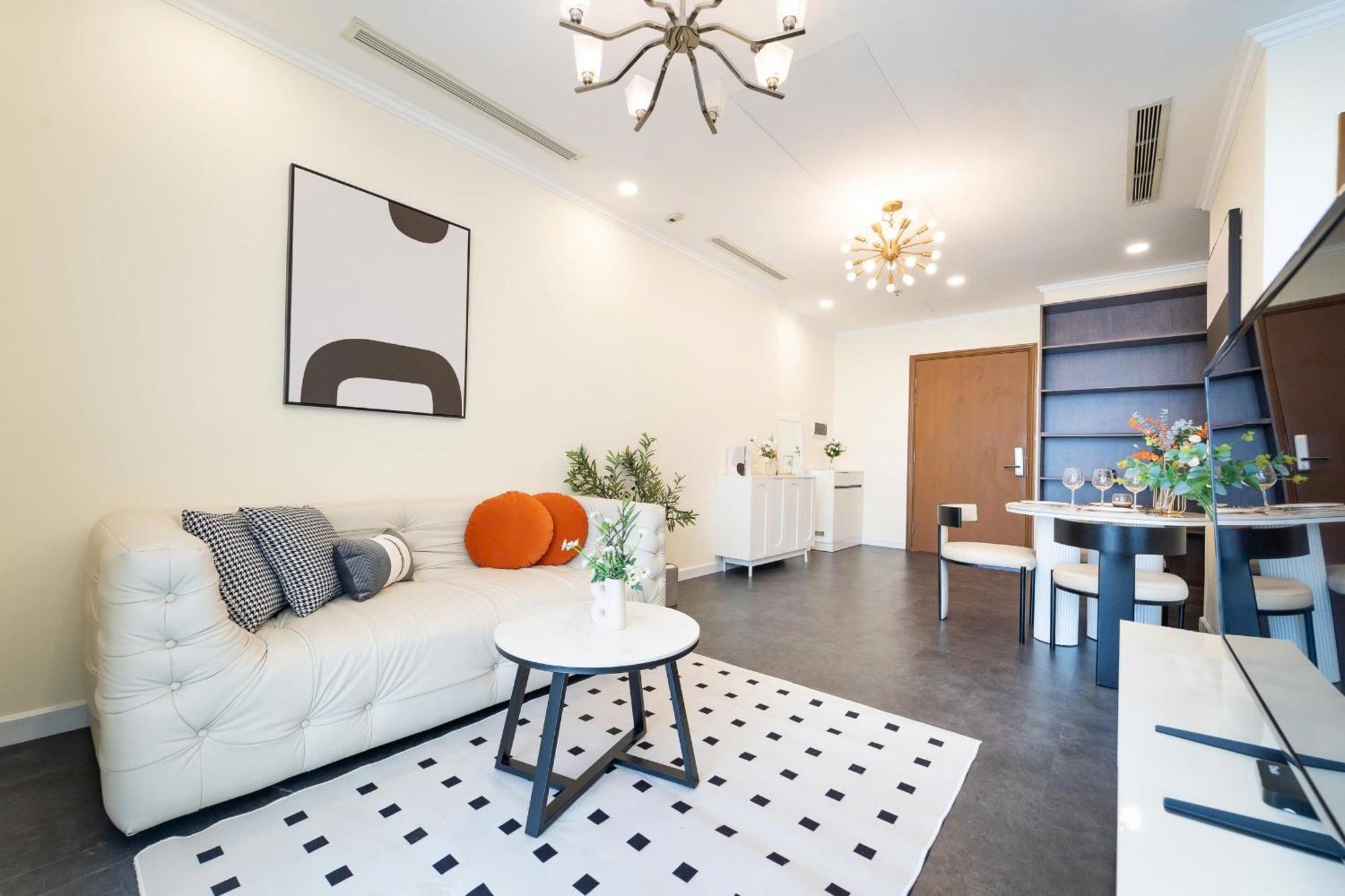 Landmark Saigon Building Apartment *